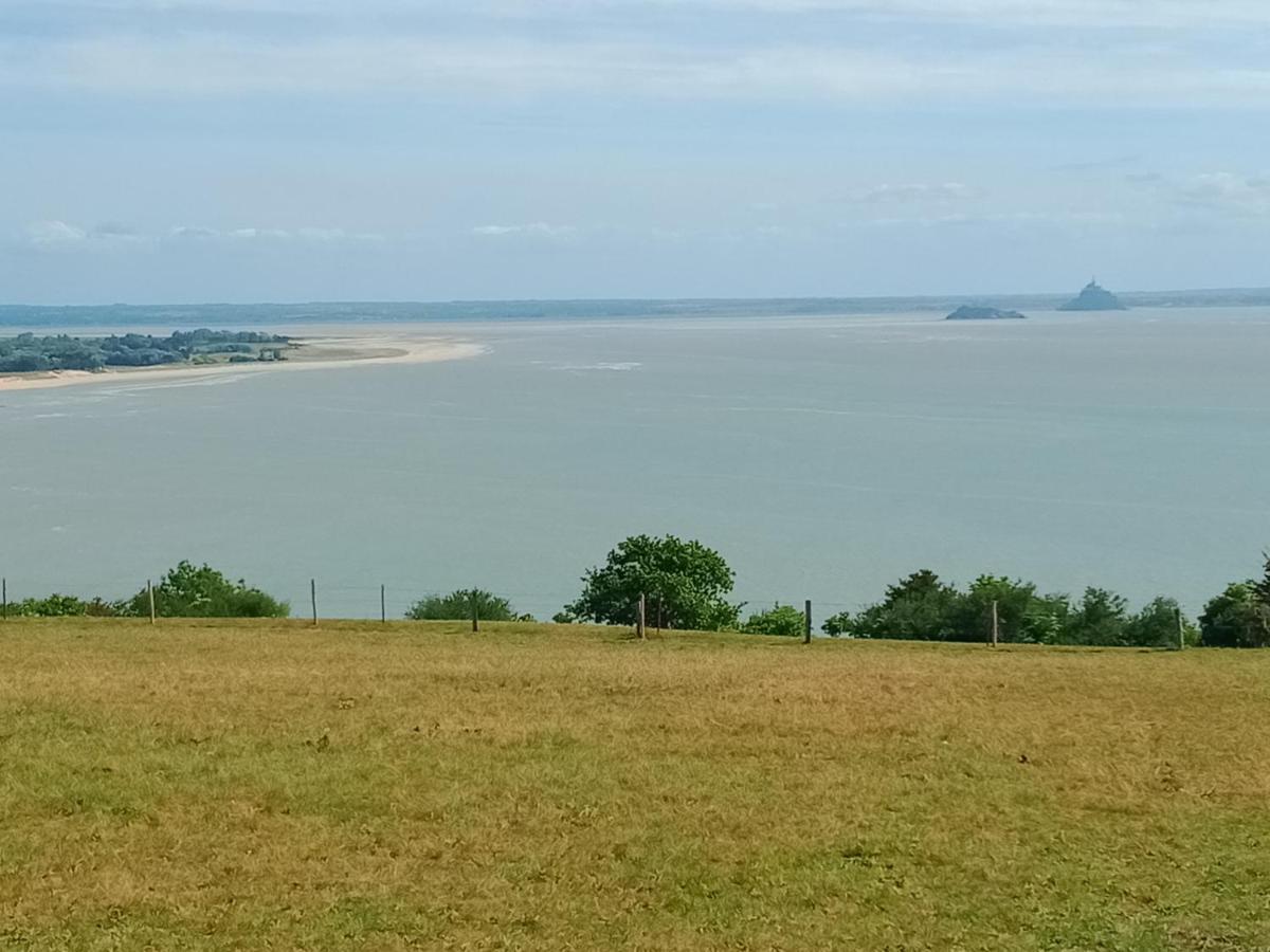 Gite Les Trefles Proche De La Plage En Baie Du Mont St Michel Carolles Buitenkant foto